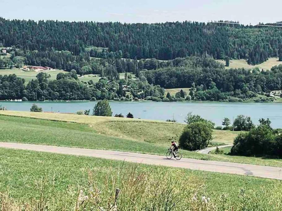 La Parenthese Vue Lac Les Grangettes Esterno foto