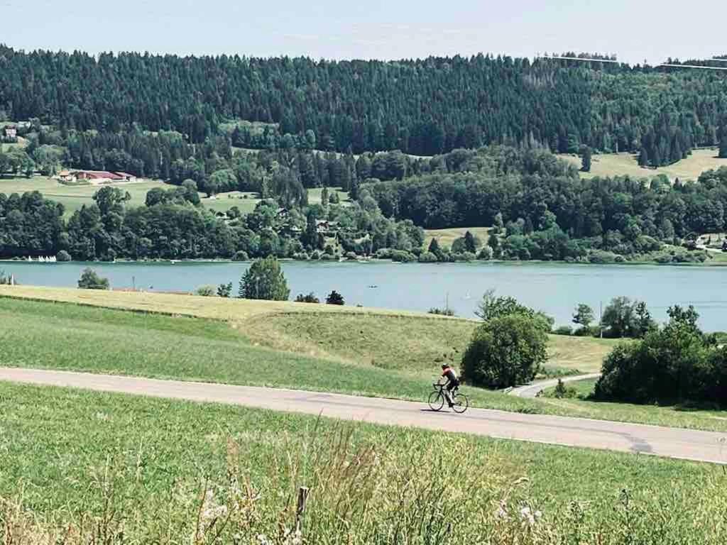 La Parenthese Vue Lac Les Grangettes Esterno foto